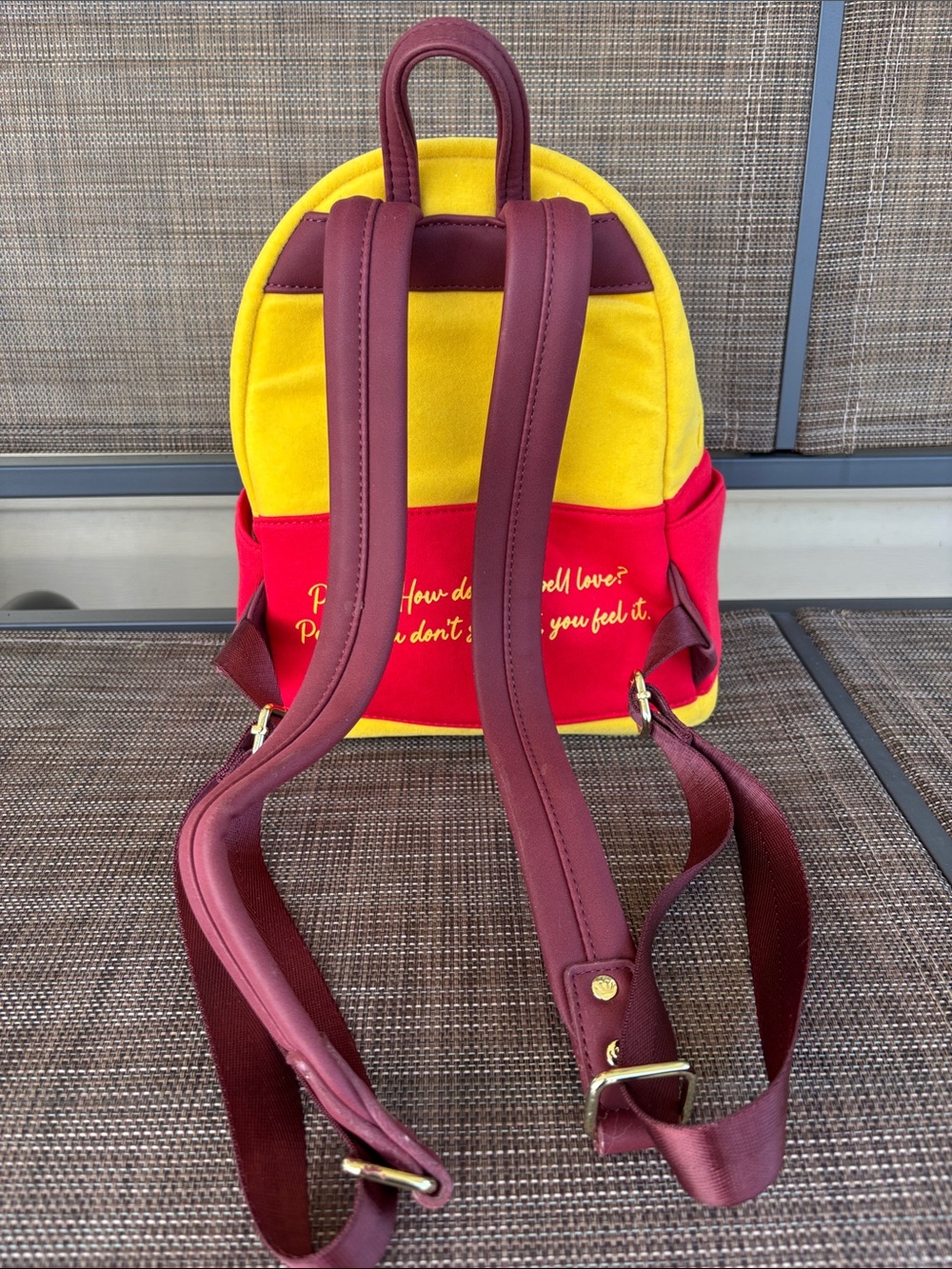 Disney Loungefly Winnie the Pooh Flower Crown Mini Backpack - Picture 4 of 12
